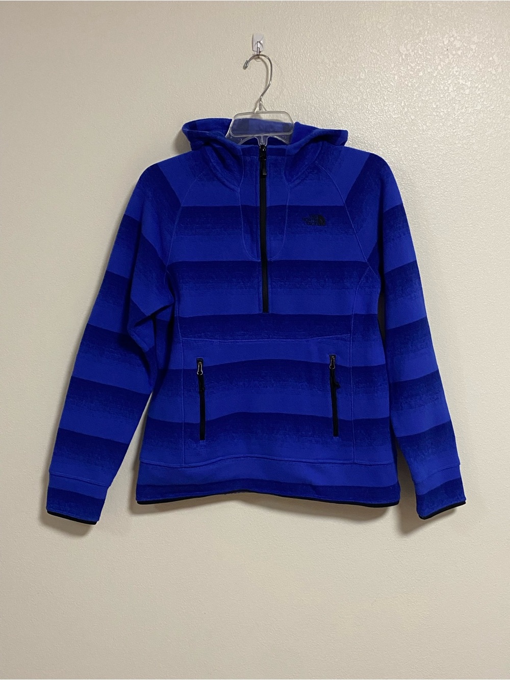 The North Face Fleece Hoodie Women’s Size Medium Royal Blue Striped Sweater